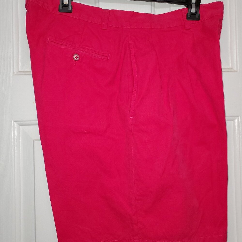 RALPH LAUREN MENS POLO GOLF SHORTS WITH DOUBLE PLEAT FRONT